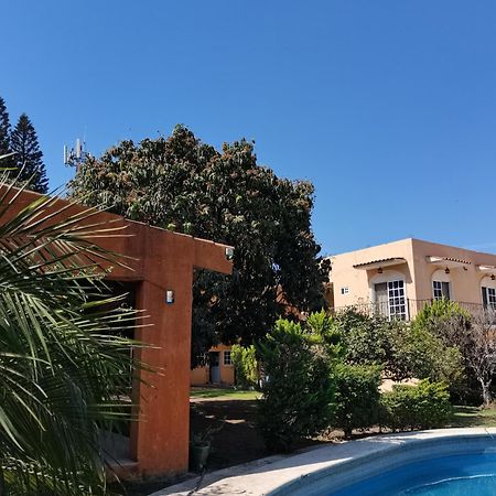 Hotel Quinta Del Descanso Cuautla  Bagian luar foto