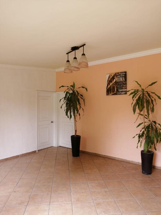 Hotel Quinta Del Descanso Cuautla  Bagian luar foto