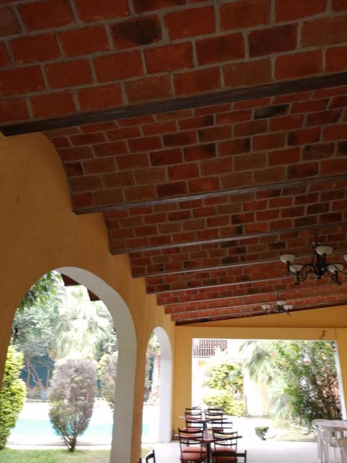 Hotel Quinta Del Descanso Cuautla  Bagian luar foto