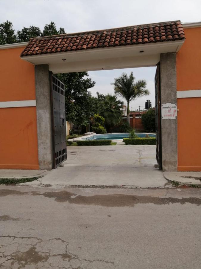 Hotel Quinta Del Descanso Cuautla  Bagian luar foto